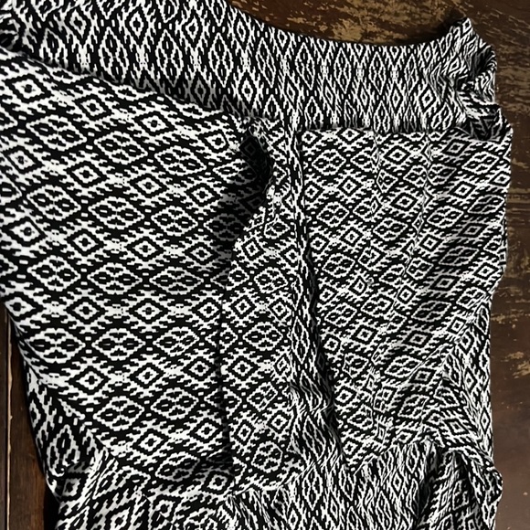 Jessica London Women's Black White Relaxed Lightweight Short Sleeve Sz 26/28 - Picture 7 of 7